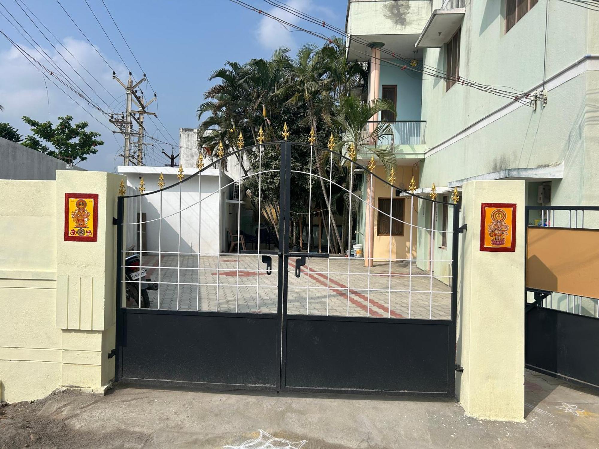 Anbu Ramana Apartment *